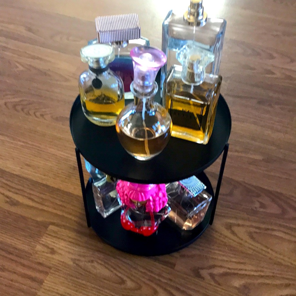 Black double decker with movement piece.